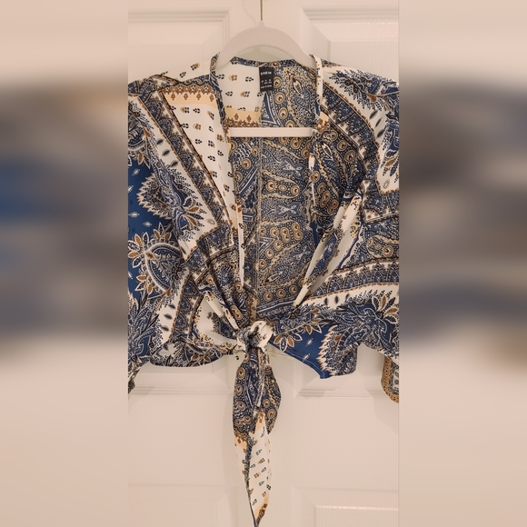 SHEIN VCAY Allover Print Batwing Sleeve Knot Detail Blouse Size Large - Picture 7 of 7